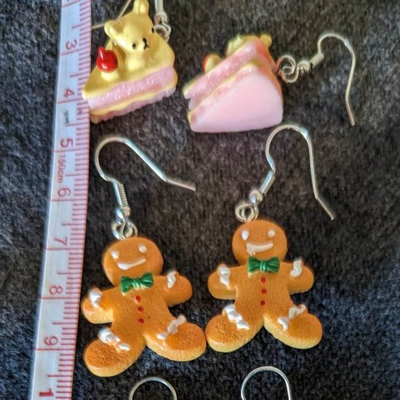 NEW! Never Worn! 5 Pair of Resin Earrings (2nd Set Listed) - Picture 2 of 4